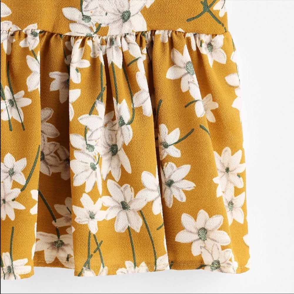 HONEY🌻 yellow floral babydoll tank top shirt - Picture 4 of 4